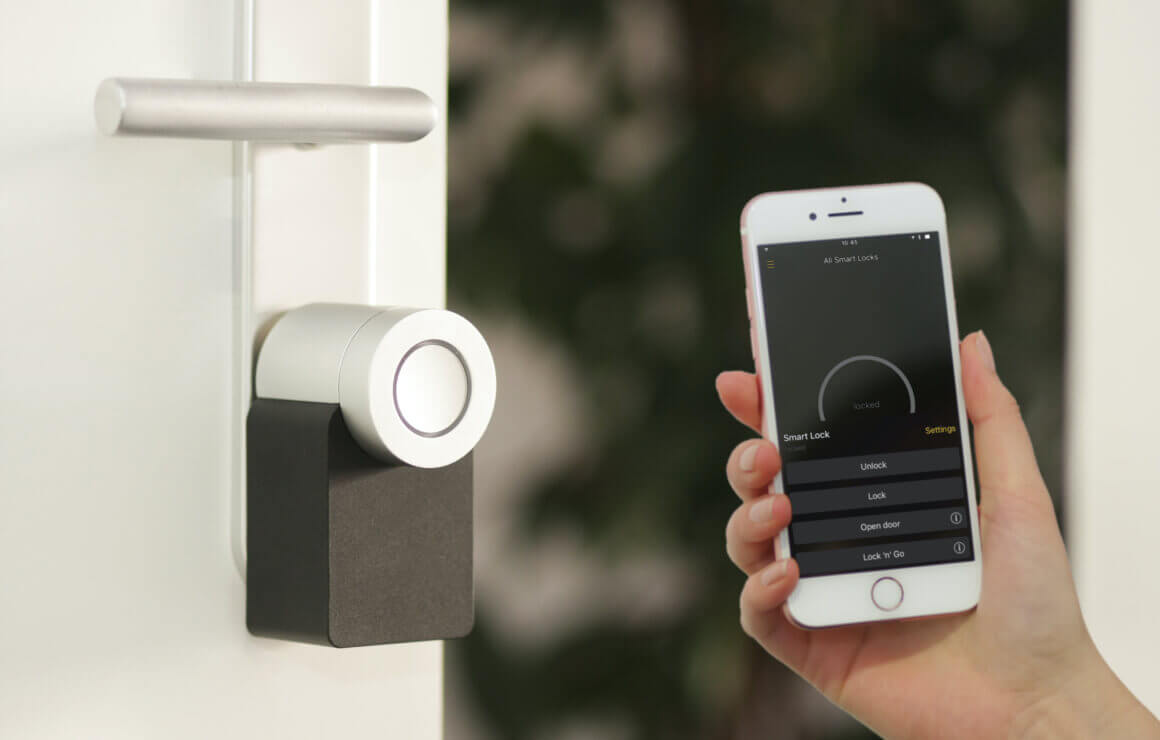 Smart lock controlled from a phone